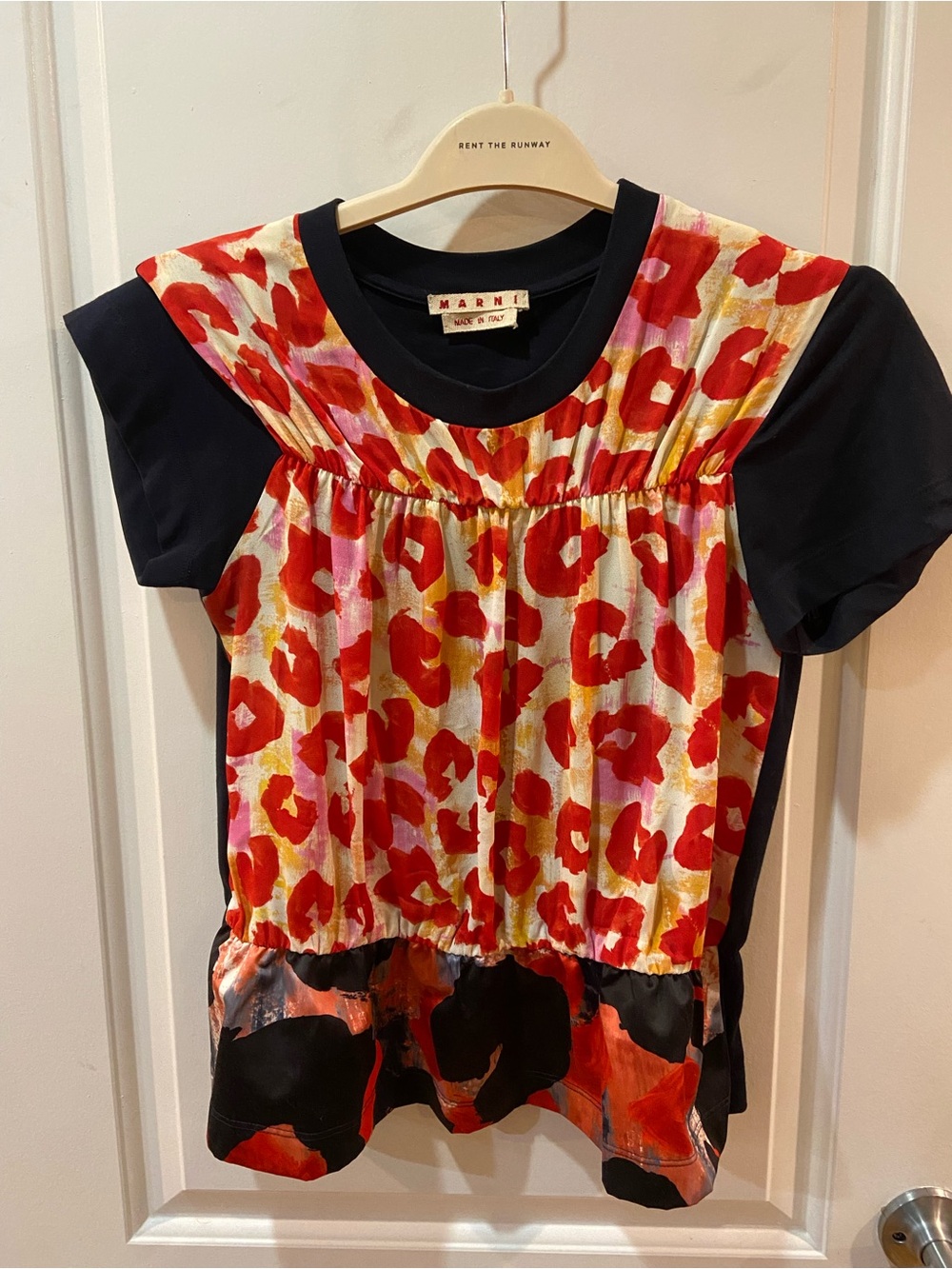 Marni Black Short Sleeve Top with Red & Pink Floral Print IT 42 US 6